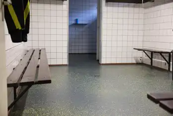 Gietvloer met spikkelmotief in bedrijfskantine en op de werkvloer Gietvloer Noord