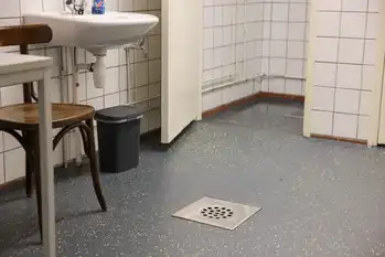 Gietvloer met spikkelmotief in bedrijfskantine en op de werkvloer Gietvloer Noord